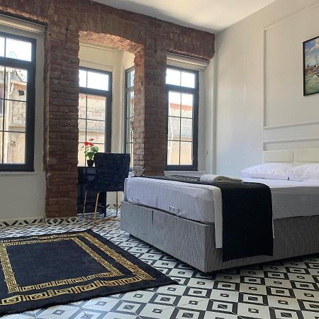 Nearby Taksim Spacious Flat With Duble Bed Κωνσταντινούπολη Εξωτερικό φωτογραφία