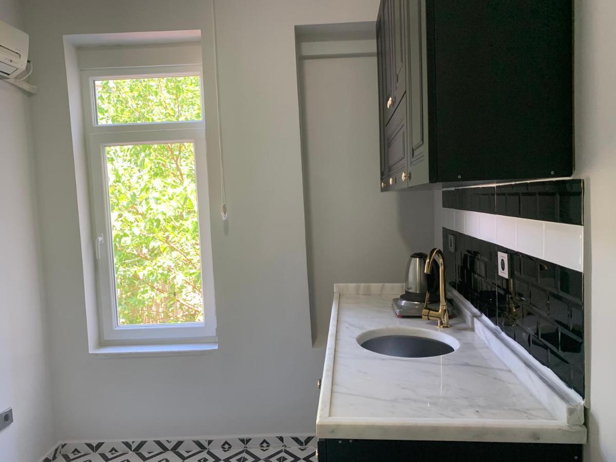 Nearby Taksim Spacious Flat With Duble Bed Κωνσταντινούπολη Εξωτερικό φωτογραφία
