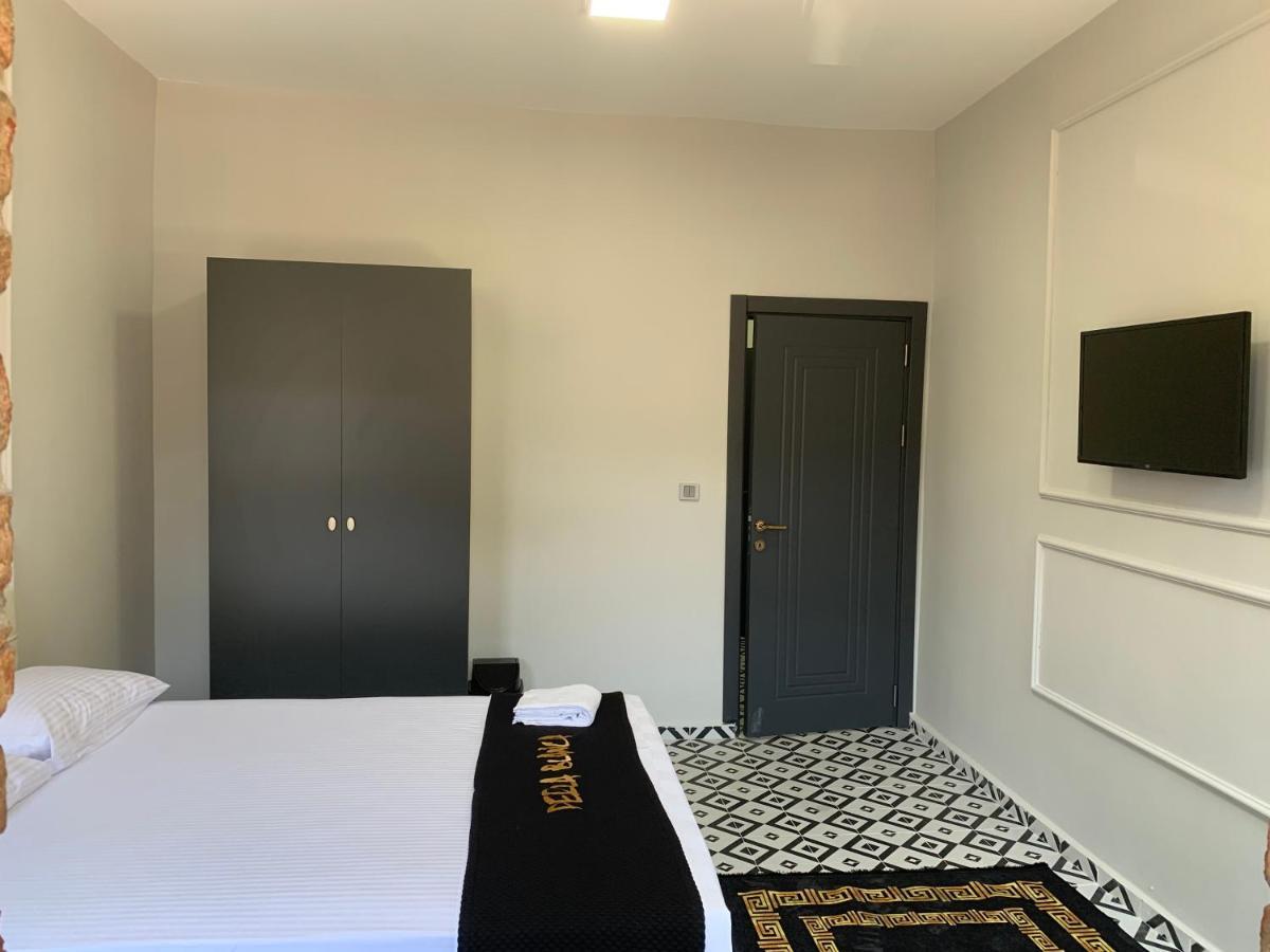 Nearby Taksim Spacious Flat With Duble Bed Κωνσταντινούπολη Εξωτερικό φωτογραφία