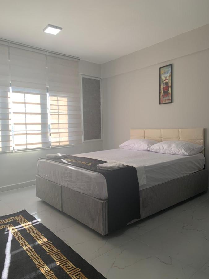 Nearby Taksim Spacious Flat With Duble Bed Κωνσταντινούπολη Εξωτερικό φωτογραφία
