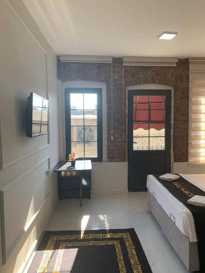 Nearby Taksim Spacious Flat With Duble Bed Κωνσταντινούπολη Εξωτερικό φωτογραφία
